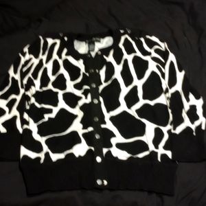 Mercer and Madison snap up quarter sleeves. Black/white. Lg excellent condition.